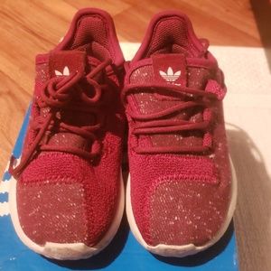 Size 7 Adidas Tubular